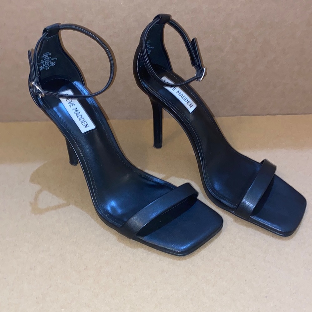 Steve Madden Women's Shaye Heeled Sandal 8.5 black